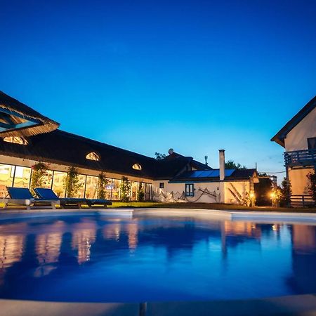 Pension Sharaiman Dunavatu de Jos Ngoại thất bức ảnh